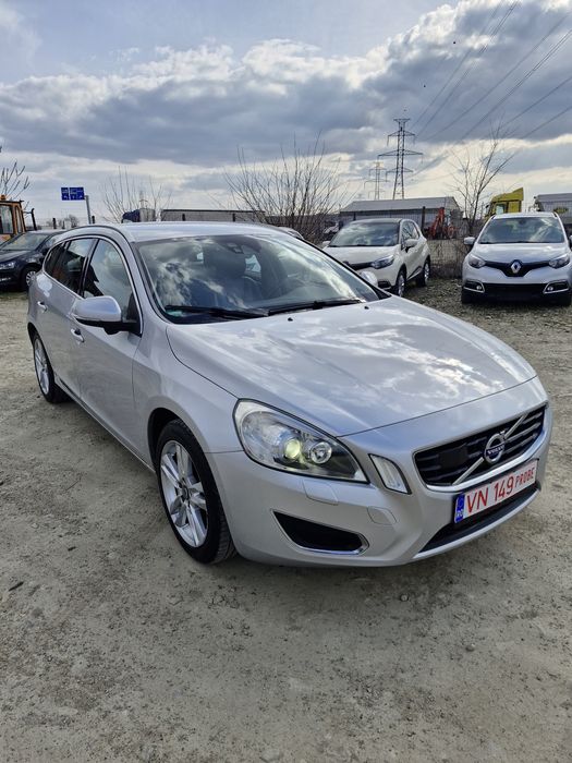 Volvo v60, automat,5 cilindri,full impecabil