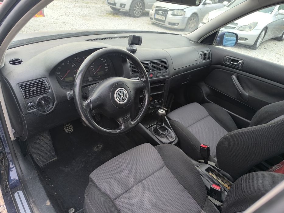 VW Golf 4 1.4 75к.с. НА ЧАСТИ