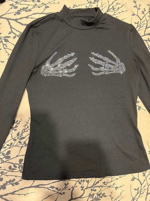 Тениска ,блузки , корсет и суитшърт