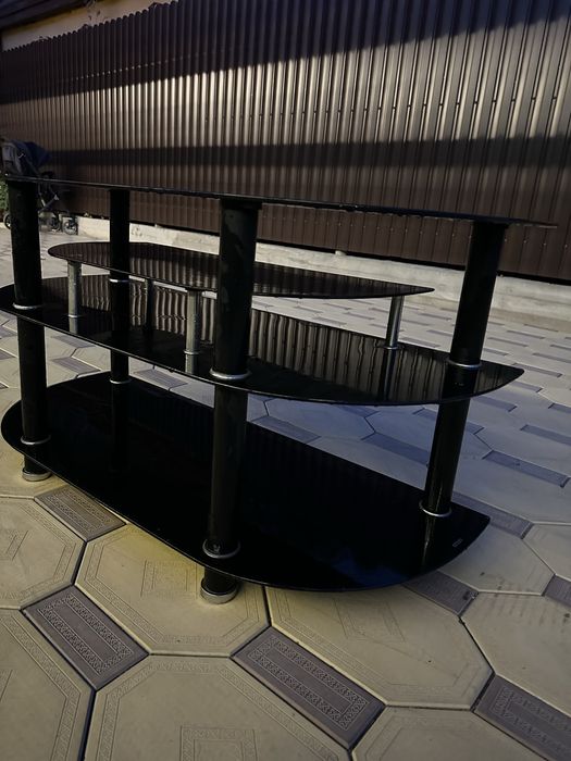 Столик в отличном состоянии
