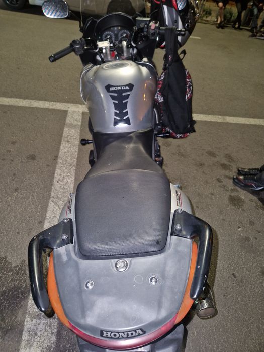 Motocicleta Hona CBF 600 S