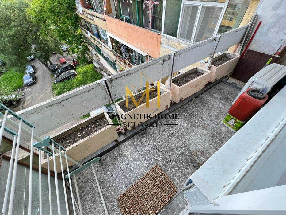 Дава се под наем Тристаен апартамент в Бургас, Братя Миладинови - 75 кв.м за 306 € - Снимка #4