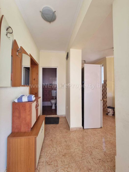 Двуетажна къща с басейн, Инцараки Свети Влас