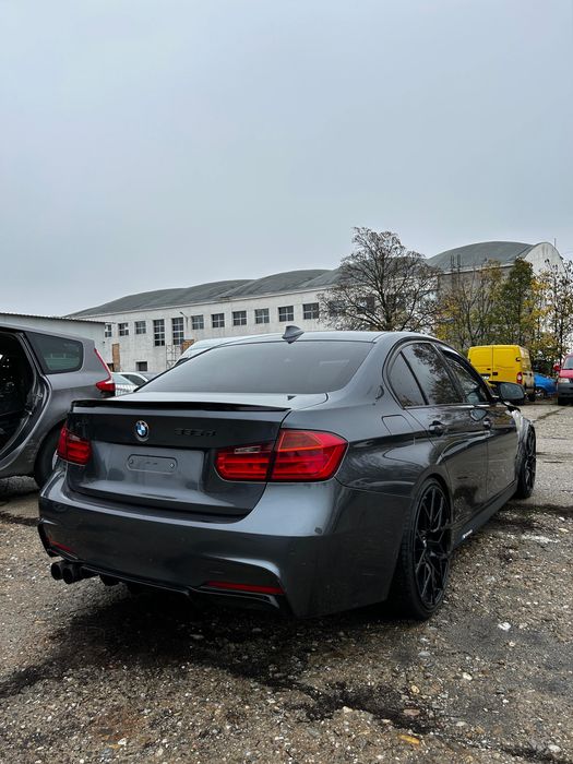 Dezmembrez BMW F30 335d 313cp xDrive Pachet M Pack OEM B39 - Seria 3