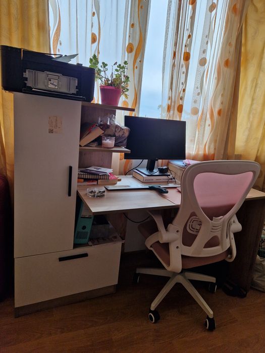 Vand birou cu scaun
