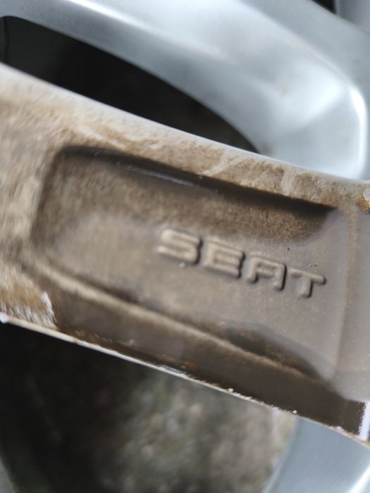 Сеат;Seat/VW;Фолксваген - 17 цола 5x112; 4 бр. Оригинални лети джанти