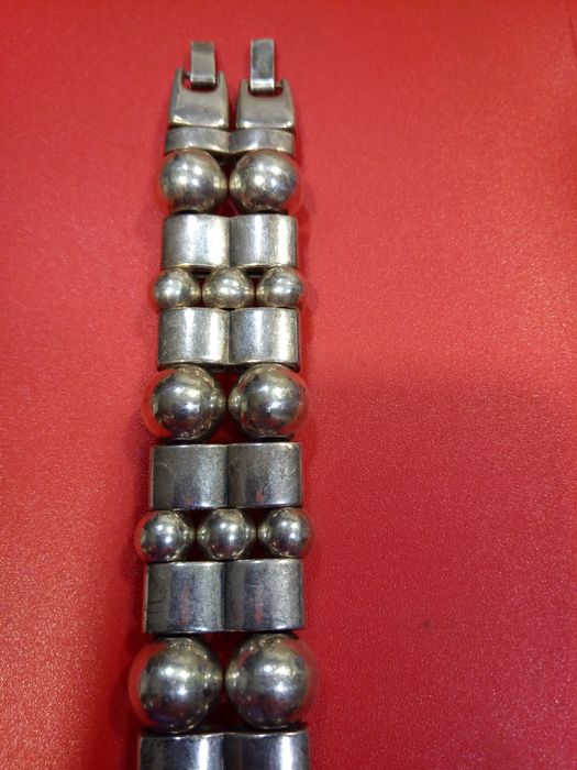 Сребърна Гривна с Дебело Сребърно Покритие 163,4 гр.