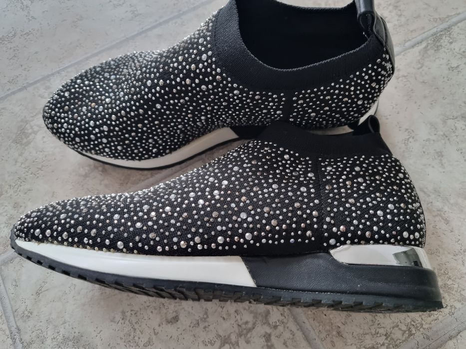 Vand. papuc.i sic.adidas