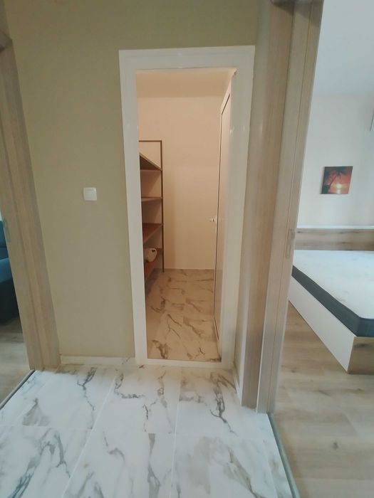 Дава се под наем Тристаен апартамент в Стара Загора, Център - 75 кв.м за 408 € - Снимка #15