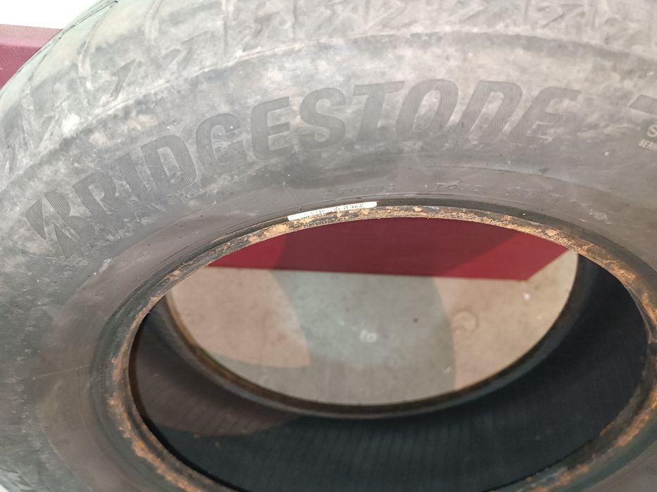 Гуми 195/65/15 2 бр. Bridgestone+ 2 бр. PASSIO, дот 2019