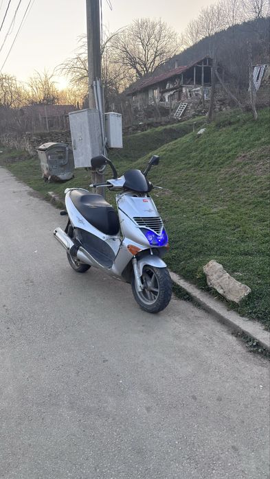 Aprilia Leonardo 125