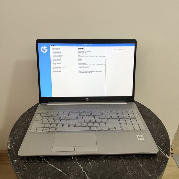 Лаптоп HP i3-1005G1 512 SSD 8 RAM