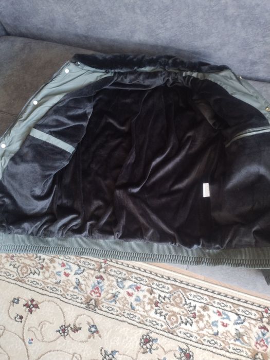 Продам новую куртку