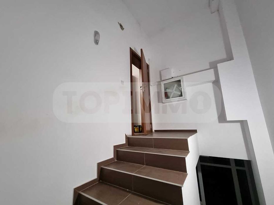 Продава се Магазин в Варна, Център - 198 кв.м за 1768 €/кв.м - Снимка #5