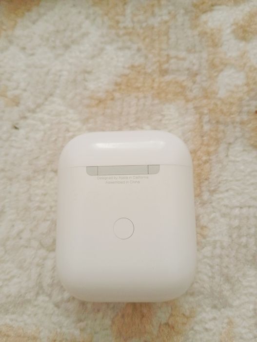 Продам airpods 2 покаления.
