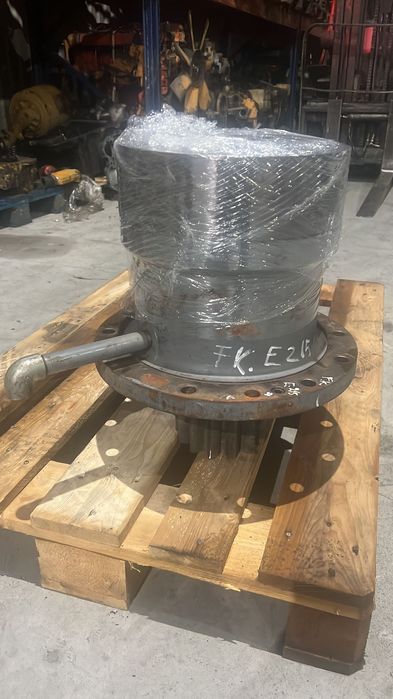 Vand Reductor  rotire  fiat kobelco 215
