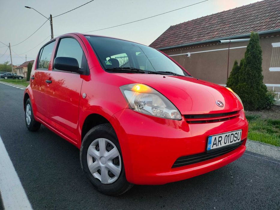 Daihatsu Sirion M300, 998 cm3,