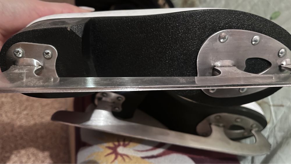 Коньки 40 размер белый