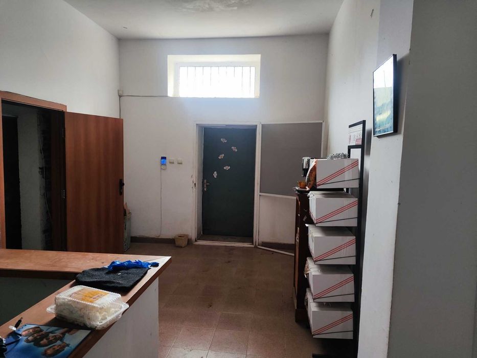 ЕРА МАКС Продава атрактивен бизнес имот - работещ до ЖП гара Ямбол