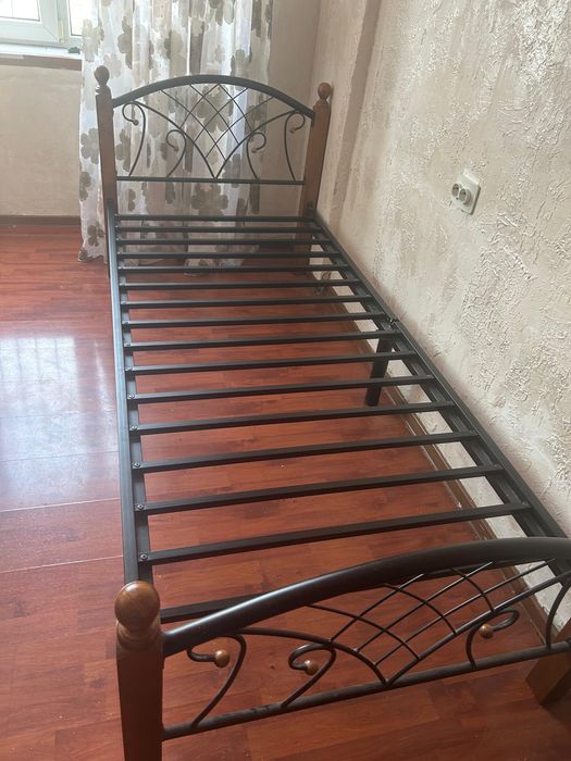 Продам кровать