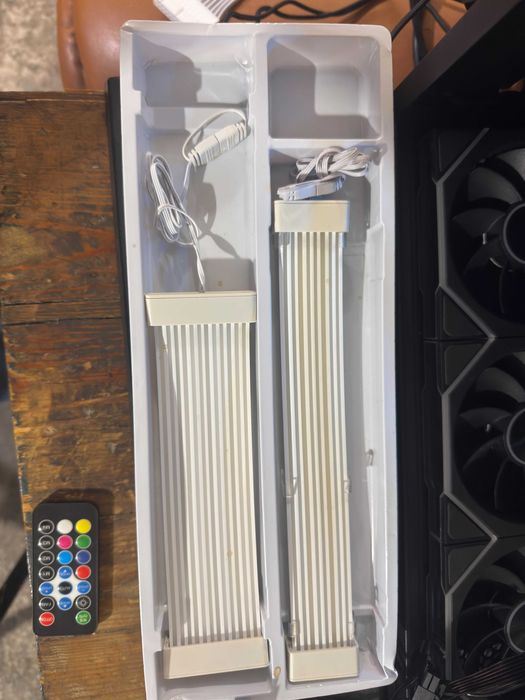 Extensie cabluri PLACA VIDEO (GPU) iluminare RGB . Cover
