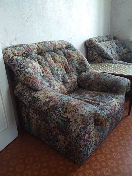 Продам кресла 7 500 за шт.