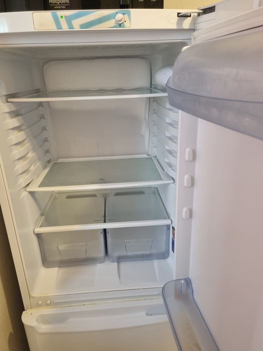 Продам холодильник