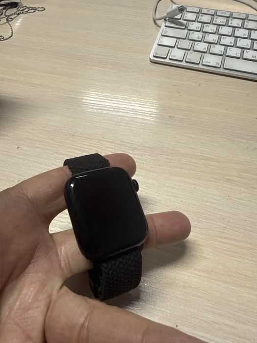 Продам Apple watch 8 45 mm