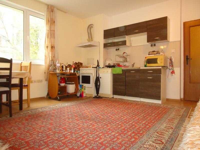 Дава се под наем Двустаен апартамент в Бургас, Възраждане - 50 кв.м за 280.5 € - Снимка #1