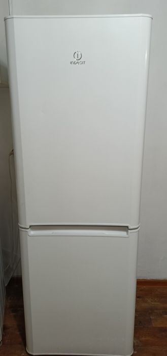 Холодильник в хорошем состоянии