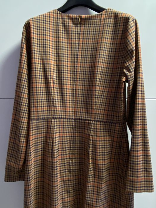 Рокля каре 42 размер