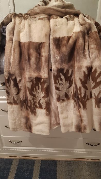 Продам норковую шубу