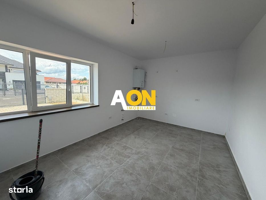 1/2 Duplex 4 Camere, 3 Bai, 2 Balcoane, 431mp Teren
