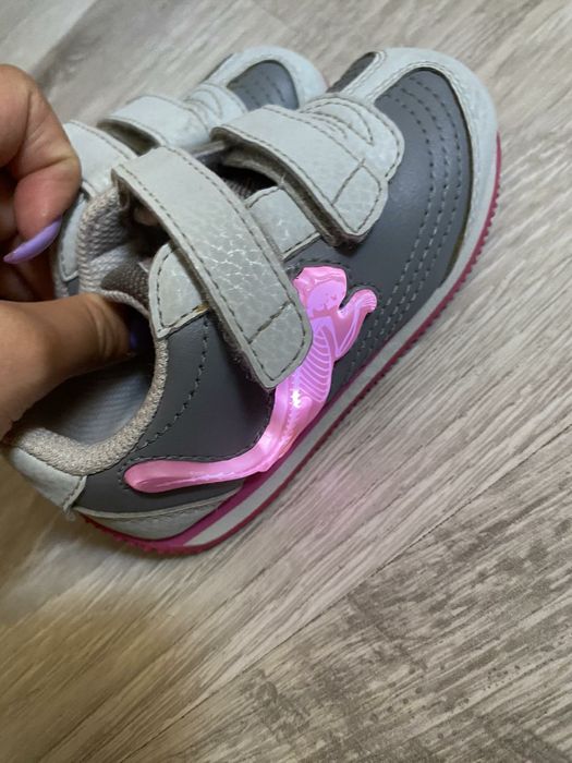 Светещи маратонки Puma 22