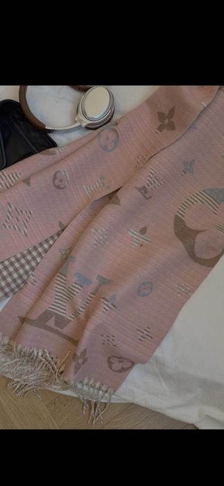 Fular Louis Vuitton, model 2026, 3 modele