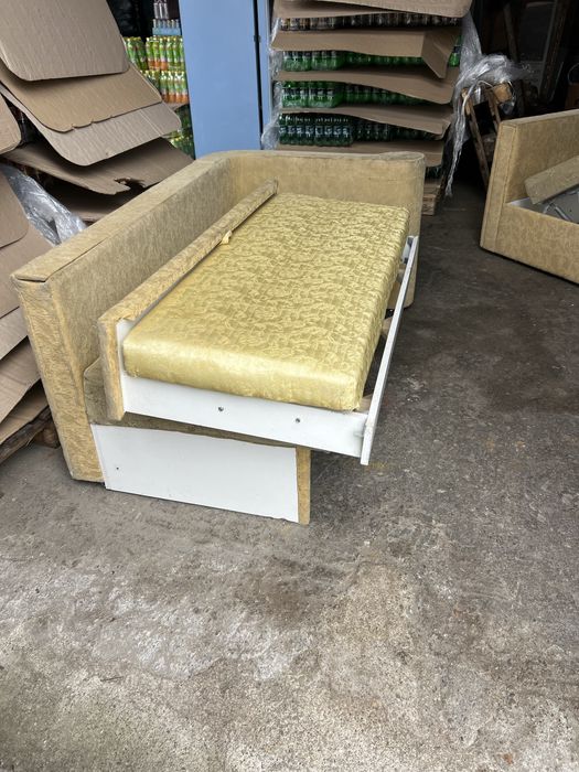 Ъглов диван