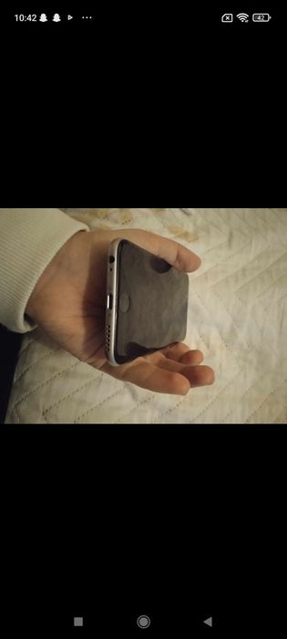 Продавам Айфон 6