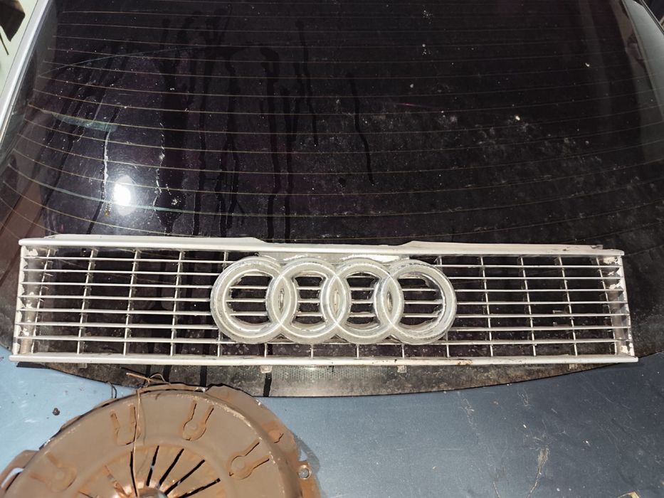 Решетка радиатор ауди 80 б3