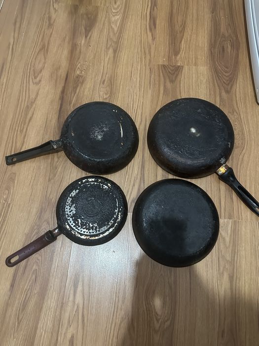 Сковородки б/у старые