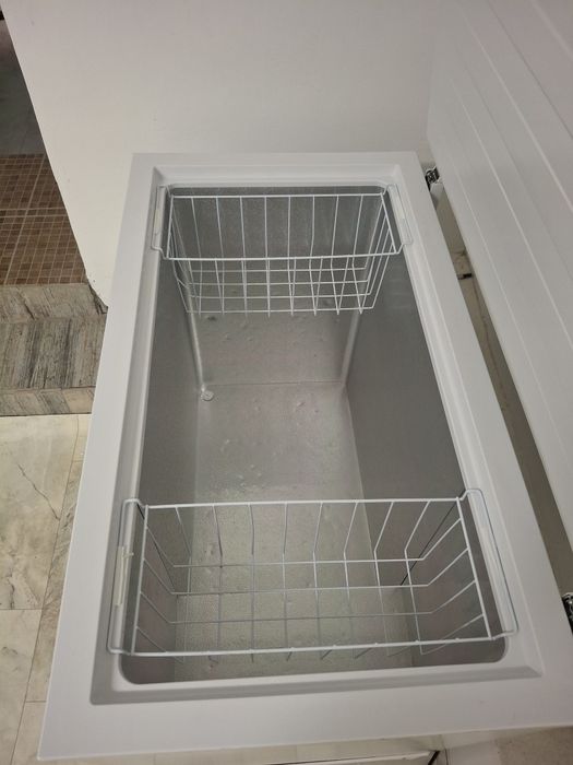 Морозильная камера Hesense