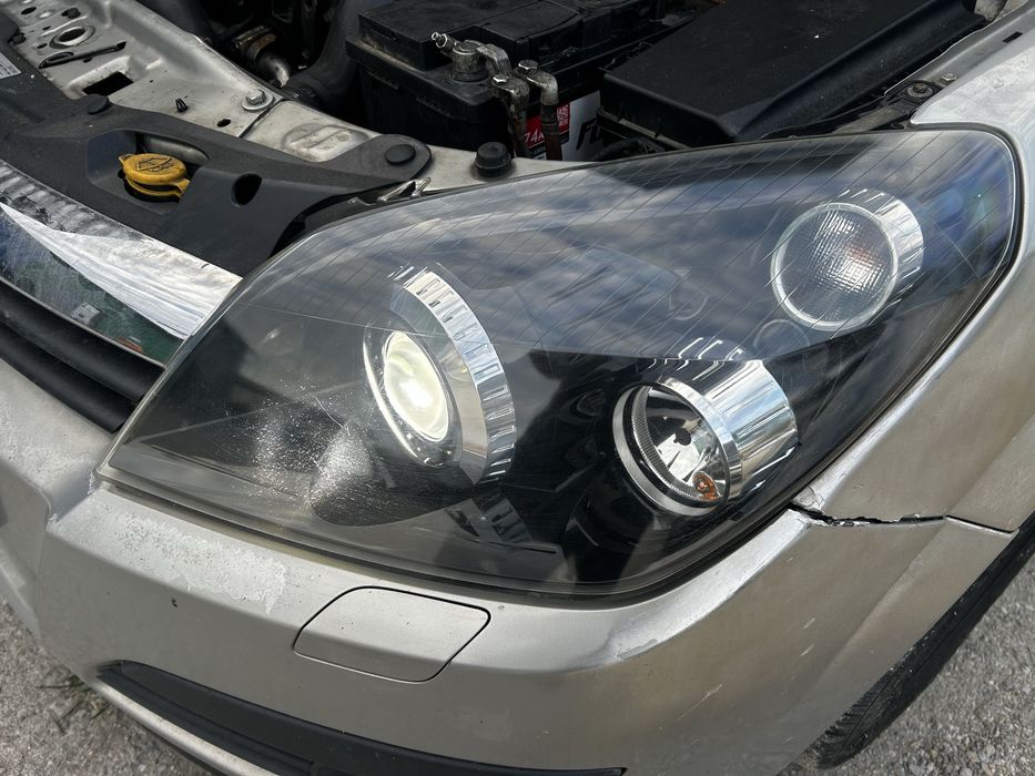 Vand far afl astra h impecabil pret 900lei bucata