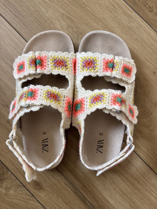 Детски сандали Zara