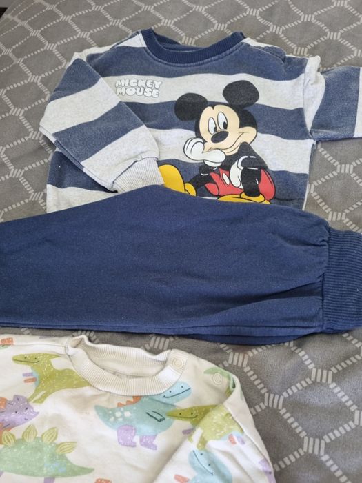 Lot 9 compleuri bebe,mar 80 ,in stare buna si f buna