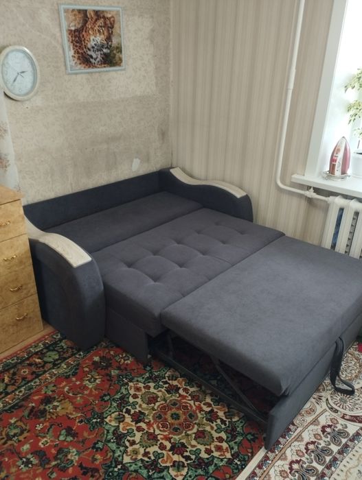 Диван, практически новый