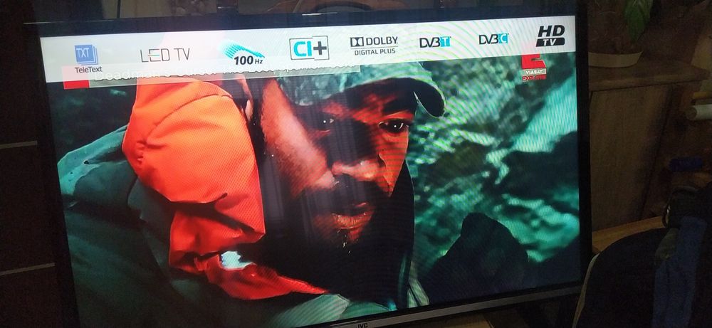 Телевизор JVC 32" led tv перфектен