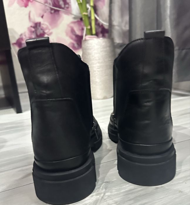 Черни боти естествена кожа 38 номер