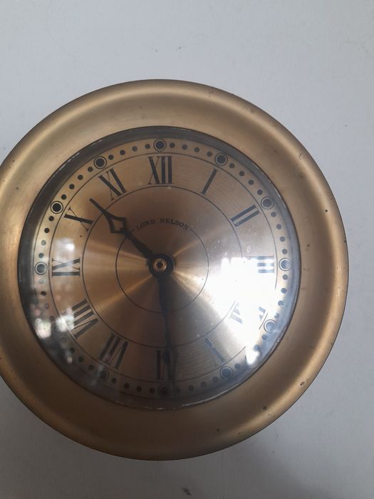 Ceas și barometru  Lord Nelson