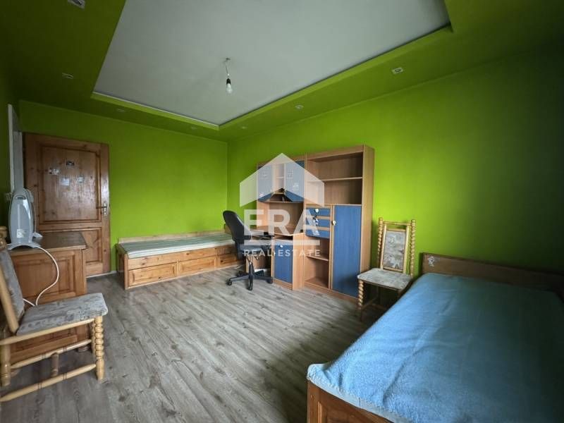 ЕКСКЛУЗИВНО! ЕРА ДРЪСТЪР предлага за продажба ​просторен четиристаен а