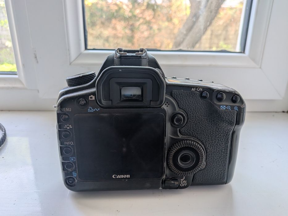 Canon 5d mark 2 + 75-300mm