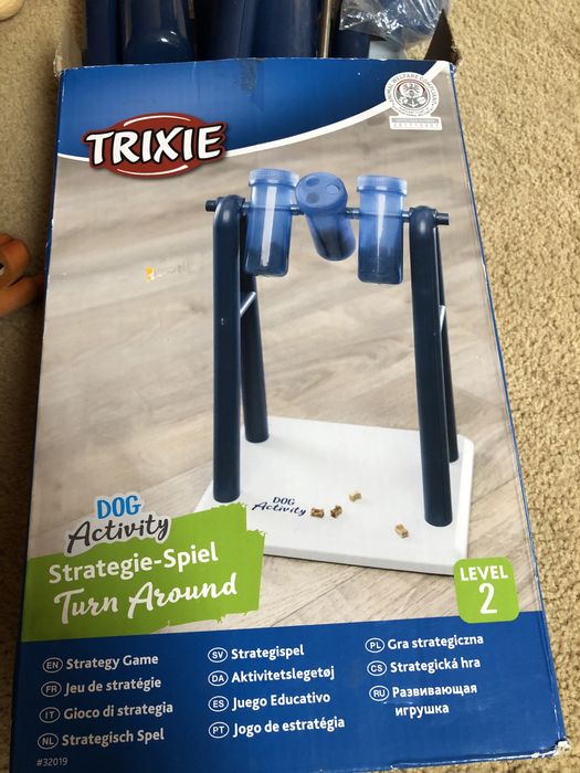 Centru activitate mancare caine, catel, jucarie